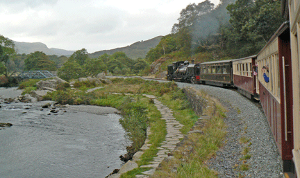 THE STEAM TRAINS OF WALES