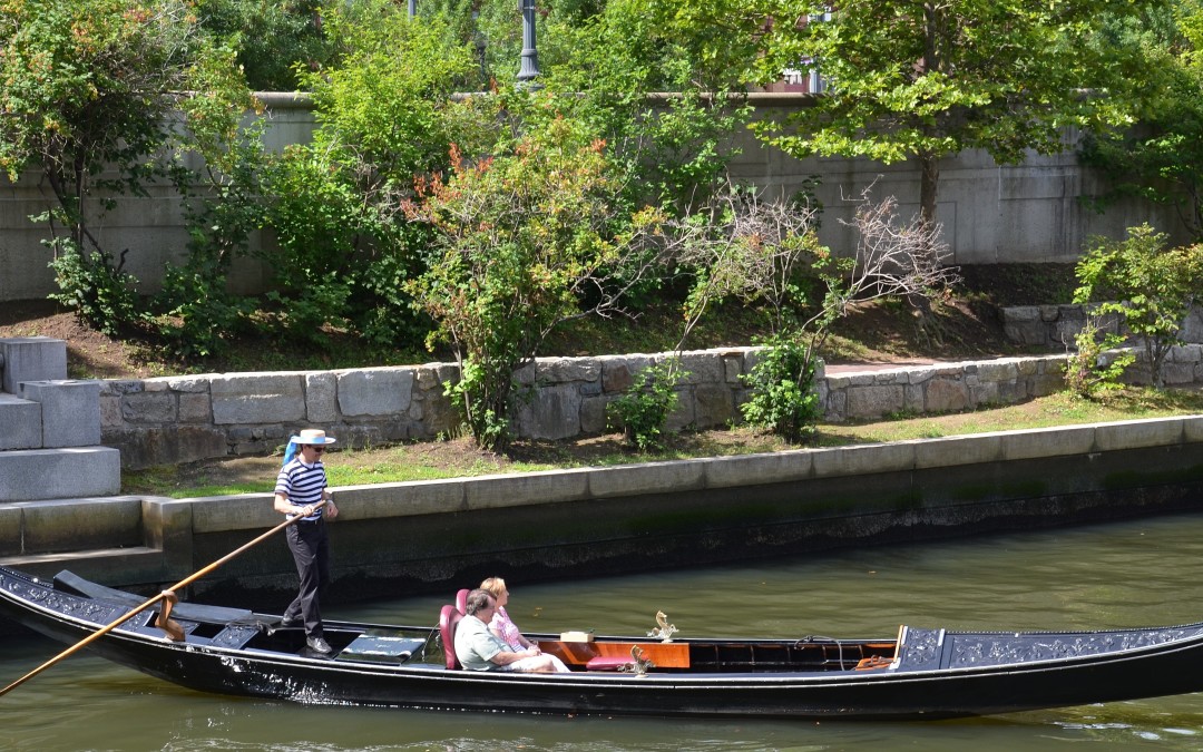 Experience a Gondola Cruise in America: La Gondola in Providence, Rhode Island