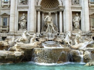 Trevi_fountain_in_Rome